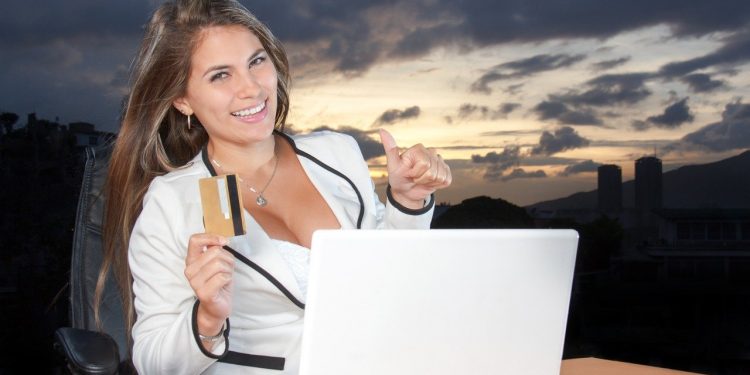 Polacy chętnie chodzą do banków