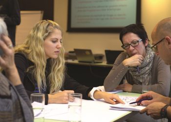 Dojrzałe kobiety na rynku pracy