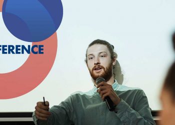 Knowledge Panels. Jak uruchomić i zarządzać panelami wiedzy we własnej firmie