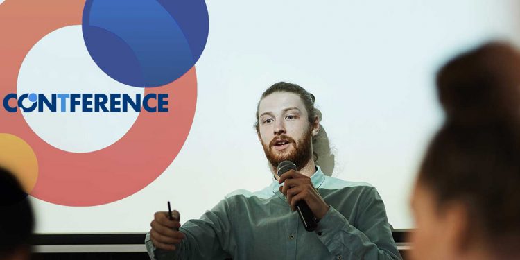 Knowledge Panels. Jak uruchomić i zarządzać panelami wiedzy we własnej firmie