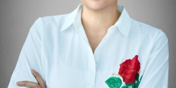 szycie-wraca-do-lask-popularne-hobby-polakow-ktore-laczy-potrzebe-tworzenia-relaks-i-technologie